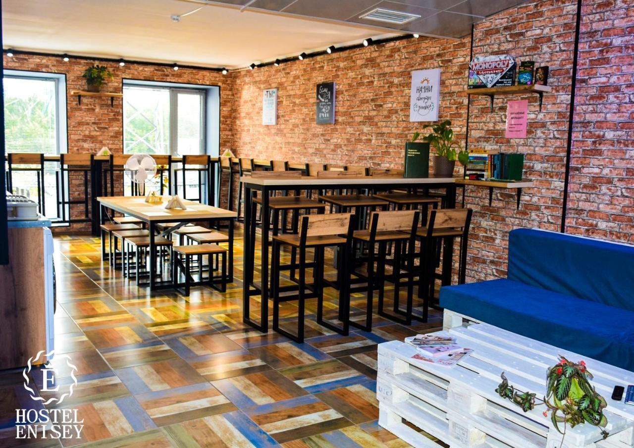 Enisey Hostel Krasnoyarsk Ngoại thất bức ảnh